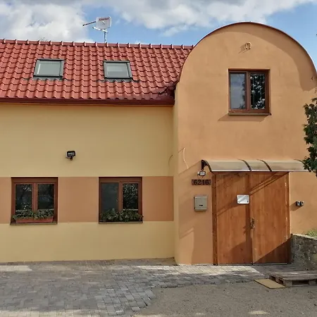 Vino Andrusiow Δωμάτια σε οικογενειακή κατοικία Znojmo